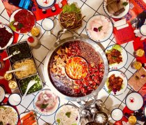 餐飲品牌全案設(shè)計(jì)參考：對(duì)比其他明星開的餐廳，這家火鍋店為什么能持續(xù)火爆